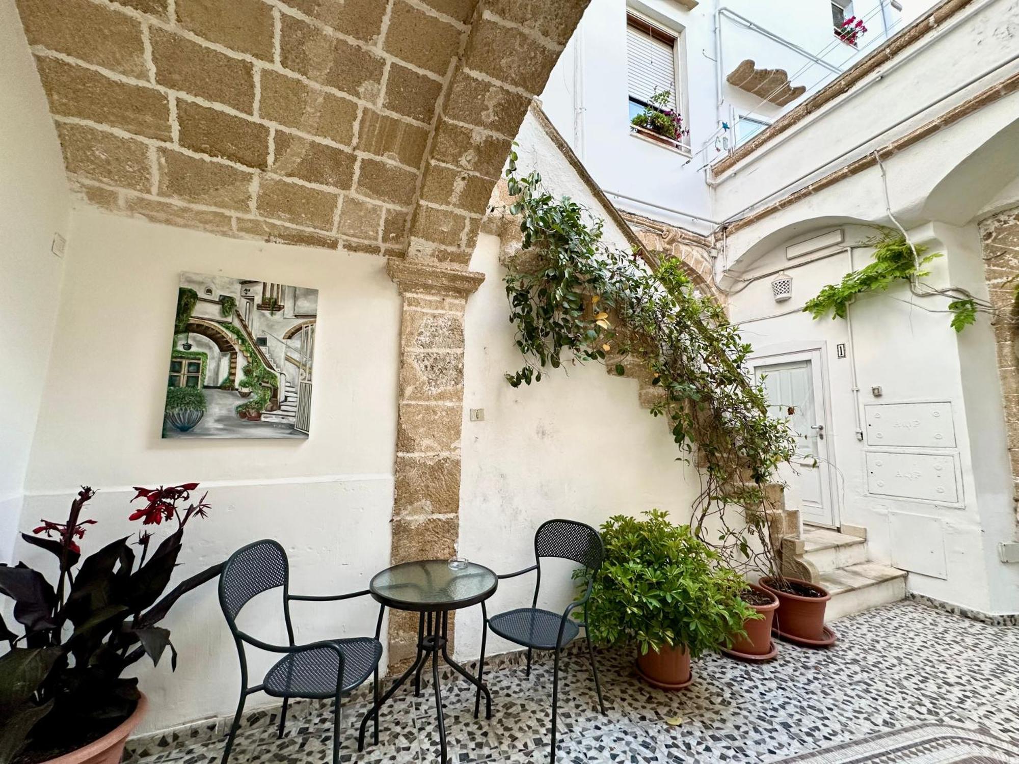 Palazzo Piccioli Hotel Gallipoli Exterior photo