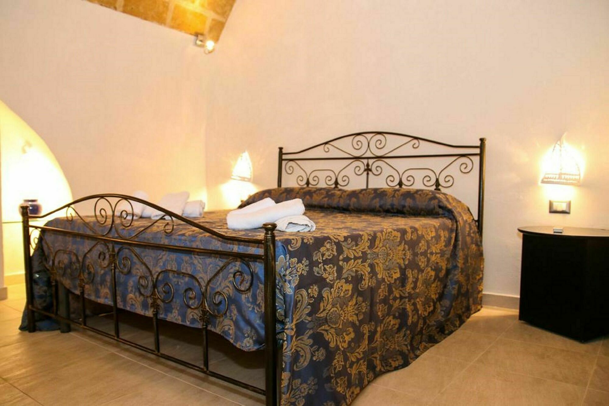 Palazzo Piccioli Hotel Gallipoli Exterior photo